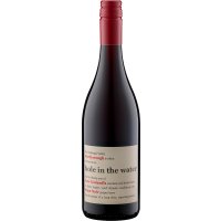 hole in the water Pinot Noir 2016